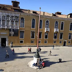 https://residenza-nobile.hotelslidodijesolo.com